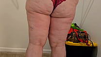 Man looking for lost dog and found Pawg Milf granny instead, she gets lots of cum from stranger